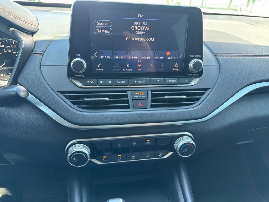 Used 2019 Nissan Altima 2.5 SR FWD image 10