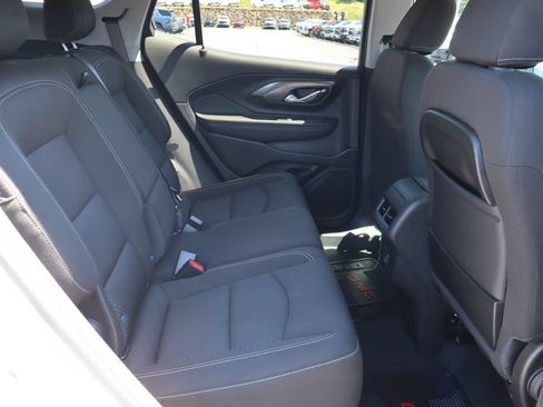 Used 2023 GMC Terrain SLE w/ Driver Convenience Package FWD image 21