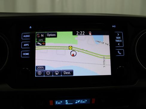 Used 2016 Toyota Tacoma TRD Sport w/ Premium & Technology Package image 43