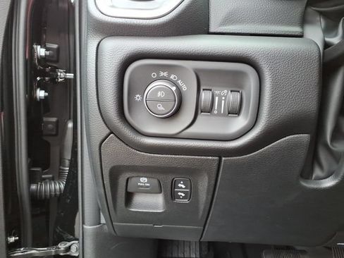 New 2026 RAM 1500 Big Horn AWD/4WD image 16