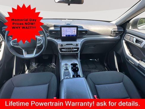 Used 2023 Ford Explorer XLT AWD/4WD image 7
