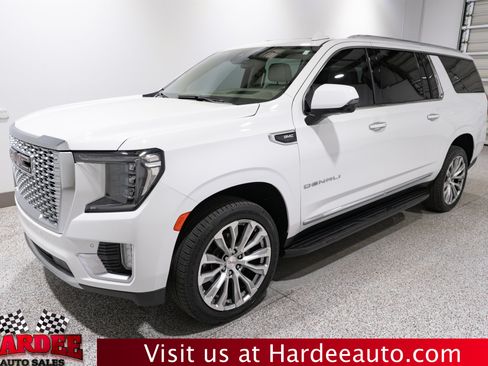 Used 2021 GMC Yukon XL Denali AWD/4WD image 2