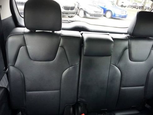 Used 2020 Kia Telluride S w/ S 8 Passenger Seating Package FWD image 18