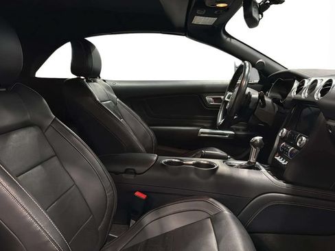 Used 2018 Ford Mustang GT Premium w/ Equipment Group 401A RWD image 9