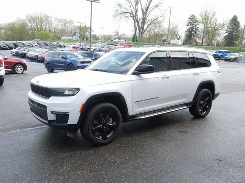 New 2025 Jeep Grand Cherokee L Limited w/ Luxury Tech Group II image 11