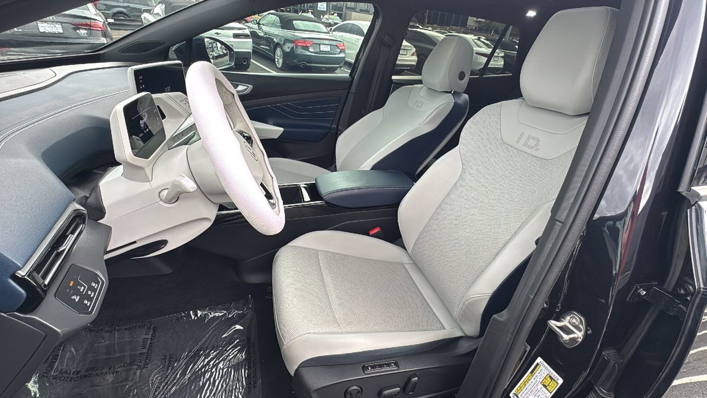 Used 2023 Volkswagen ID.4 Pro S AWD/4WD image 10