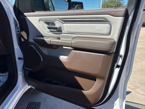 New 2026 RAM 1500 Laramie w/ Laramie Preferred Package AWD/4WD image 25