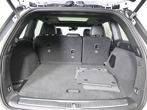 New 2025 Jeep Grand Cherokee Overland w/ Adv Protech Group III image 17