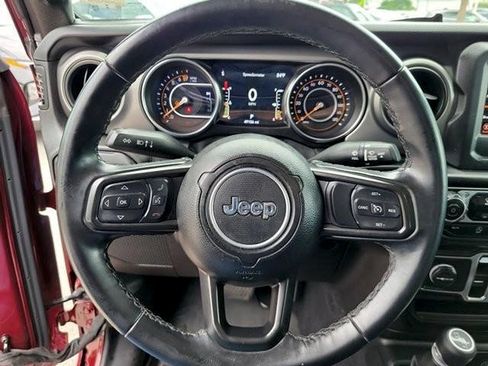 Used 2021 Jeep Gladiator Sport AWD/4WD image 23
