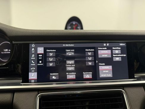 Used 2018 Porsche Panamera 4S AWD/4WD image 59