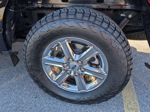 Used 2024 Ford F150 XLT w/ Equipment Group 302A MID image 29