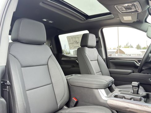 New 2026 Chevrolet Silverado 1500 LTZ w/ LTZ Premium Package AWD/4WD image 22