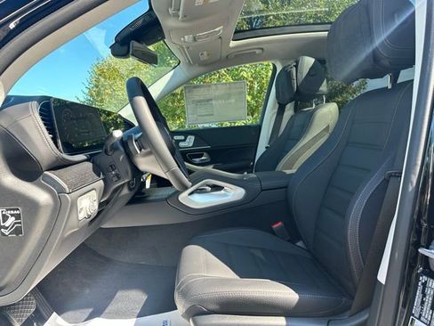 New 2026 Mercedes-Benz GLS 450 4MATIC image 15