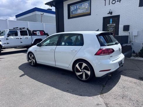 Used 2018 Volkswagen GTI SE FWD image 3
