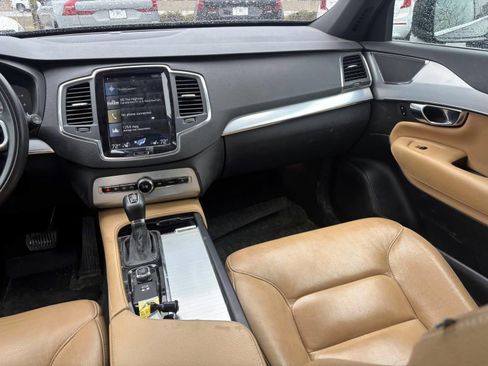Used 2018 Volvo XC90 T5 Momentum w/ Convenience Package image 31