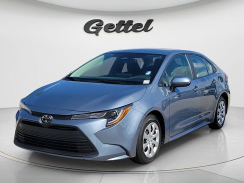 Used 2024 Toyota Corolla LE FWD image 1