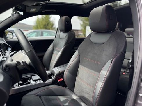 Certified 2021 Mercedes-Benz GLB 250 4MATIC image 17