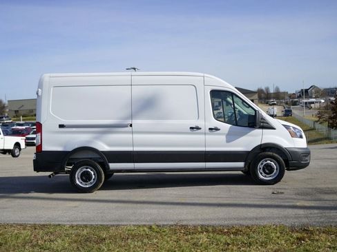 New 2026 Ford Transit 250 148 Medium Roof RWD image 4