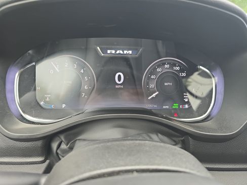 Used 2025 RAM 1500 Big Horn AWD/4WD image 18