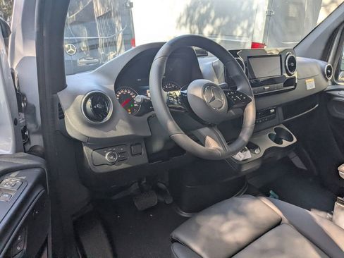 New 2026 Mercedes-Benz Sprinter 2500 image 10