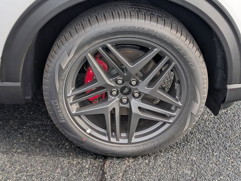 New 2025 Ford Explorer ST-Line w/ Premium Package image 6