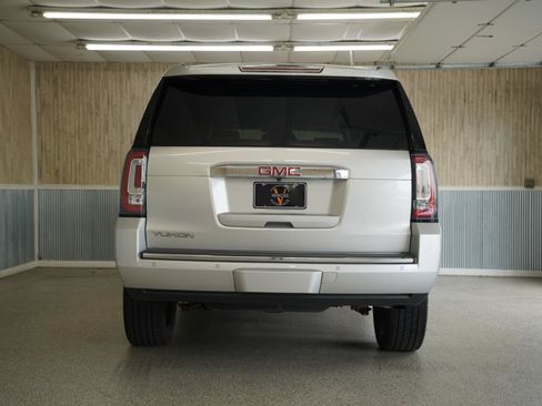Used 2016 GMC Yukon Denali w/ Open Road Package AWD/4WD image 8