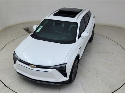 Used 2024 Chevrolet Blazer EV LT image 77