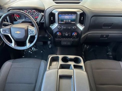 Used 2021 Chevrolet Silverado 1500 LT RWD image 15