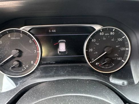 Used 2022 Nissan Rogue SL w/ SL Premium Package FWD image 6
