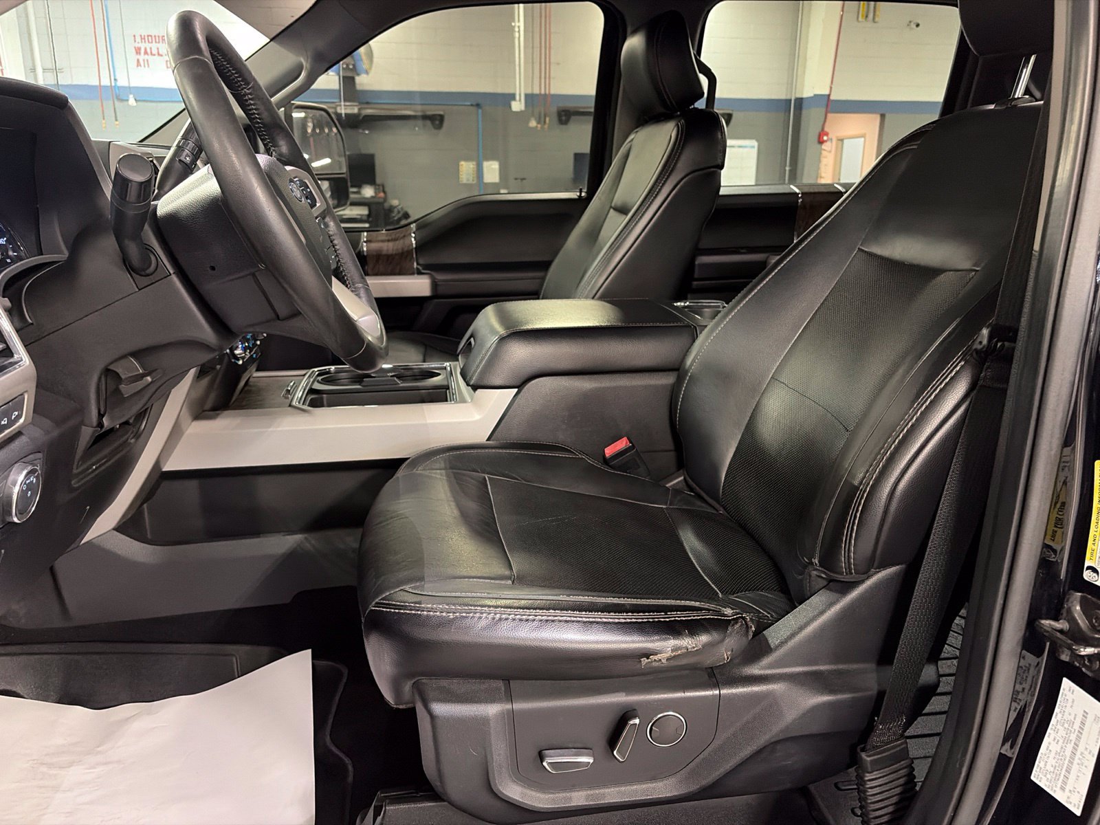 Used 2019 Ford F250 Lariat w/ Chrome Package AWD/4WD image 21