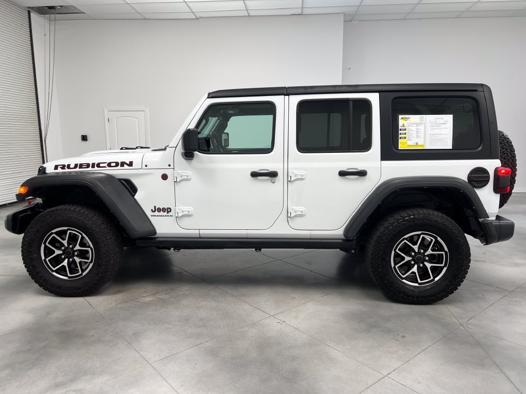 Used 2024 Jeep Wrangler Unlimited Rubicon AWD/4WD image 5