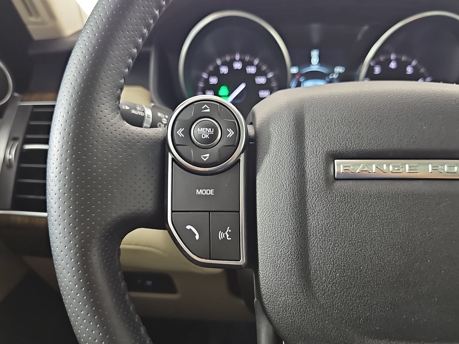 Used 2016 Land Rover Range Rover Sport HSE AWD/4WD image 17
