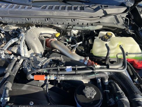 New 2026 Ford F450 Lariat w/ Lariat Premium Package image 43