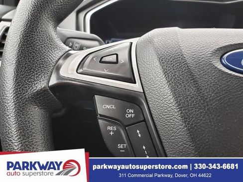 Used 2019 Ford Fusion SE FWD image 17