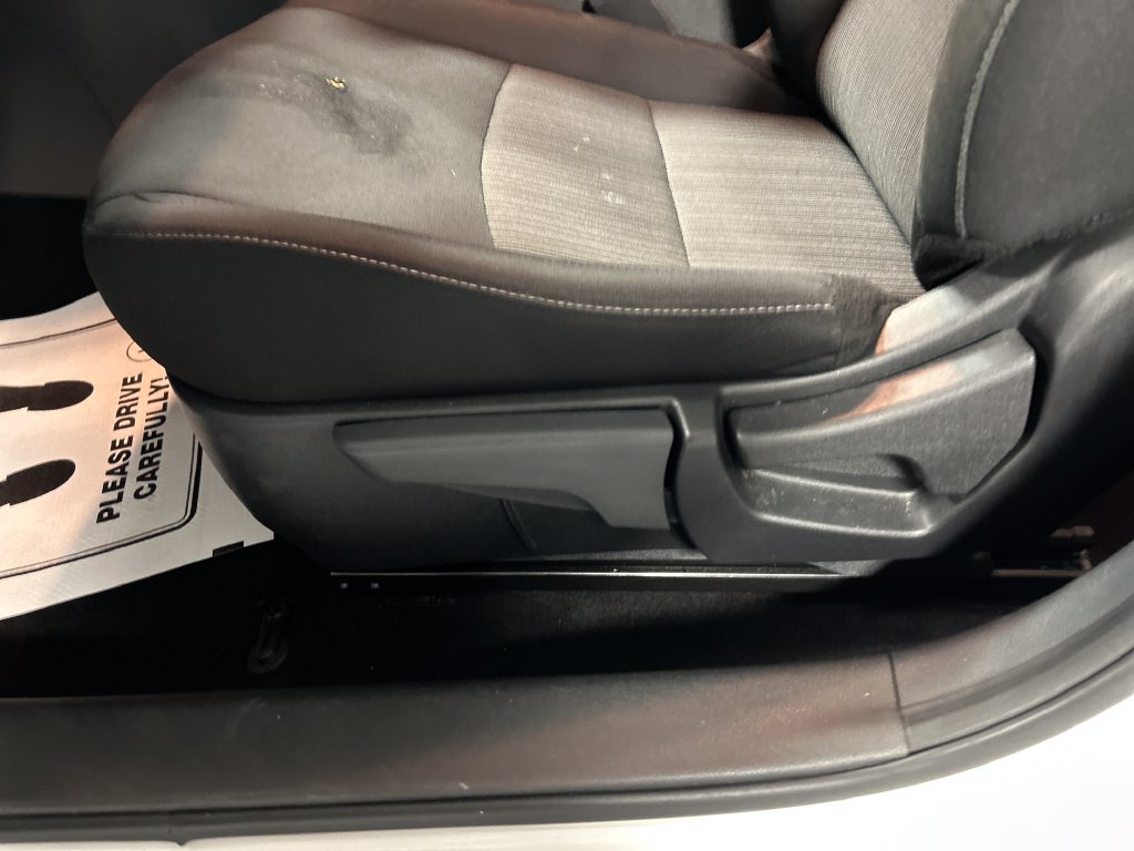 Used 2025 Nissan Sentra SV FWD image 11