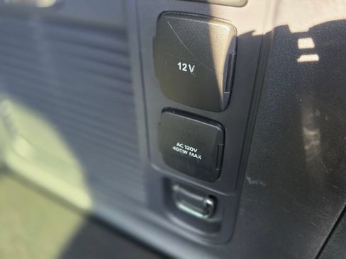 Used 2025 Ford Expedition Max Active AWD/4WD image 14