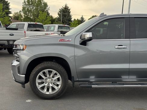 Used 2020 Chevrolet Silverado 1500 LTZ w/ LTZ Premium Package AWD/4WD image 4