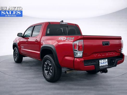 Used 2021 Toyota Tacoma TRD Off-Road w/ Technology Package image 4