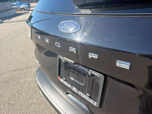 Used 2022 Ford Escape SEL AWD/4WD image 18