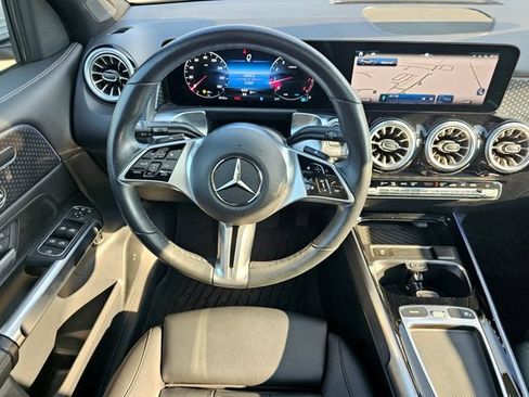Certified 2025 Mercedes-Benz GLB 250 4MATIC image 32