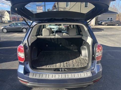 Used 2014 Subaru Forester 2.5i Premium w/ All-Weather Package AWD/4WD image 17