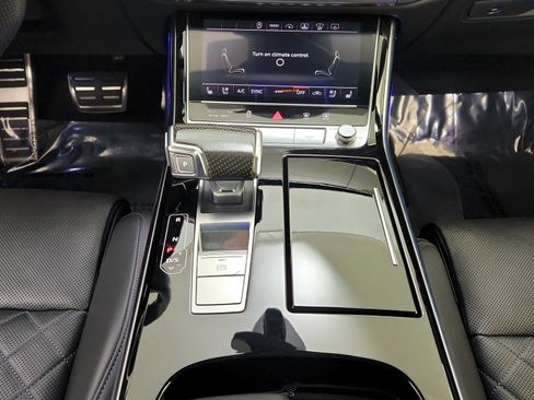 Used 2022 Audi S8 w/ S8 Comfort Plus Package AWD/4WD image 25