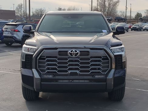 New 2026 Toyota Tundra Platinum w/ TRD Off-Road Package AWD/4WD image 9