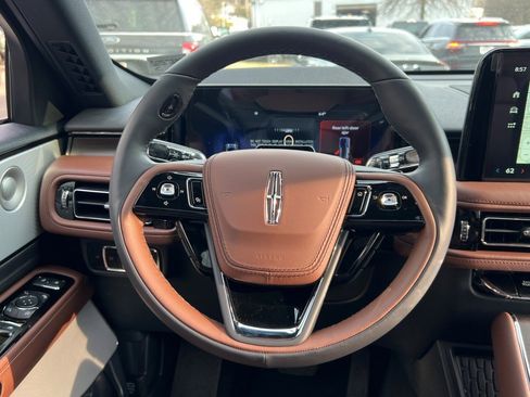 New 2026 Lincoln Aviator Reserve w/ Luxury Package AWD/4WD image 22