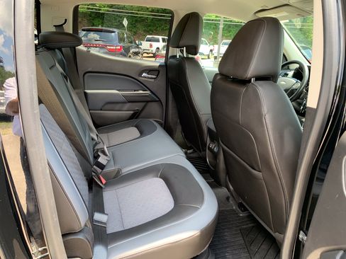 Used 2019 Chevrolet Colorado Z71 w/ Z71 Midnight Edition AWD/4WD image 33