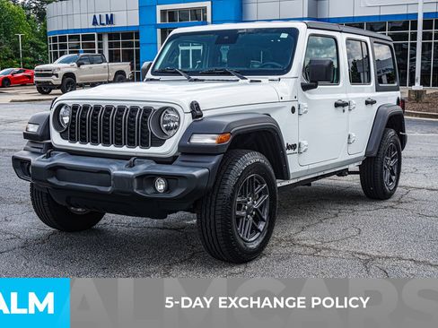 Used 2025 Jeep Wrangler Unlimited Sport AWD/4WD image 4