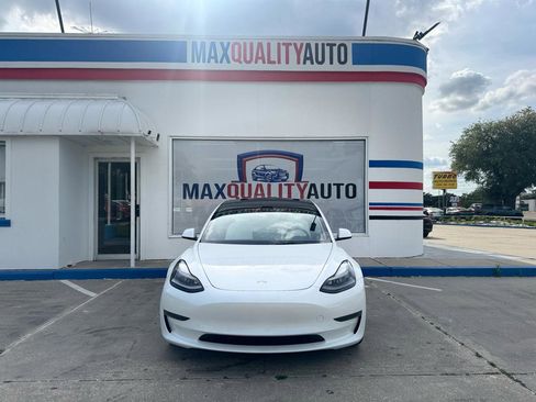 Used 2023 Tesla Model 3 Standard Range image 7