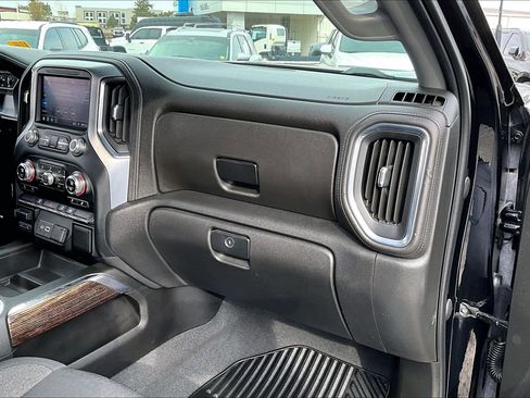 Used 2023 GMC Sierra 3500 SLE w/ SLE Convenience Package image 15