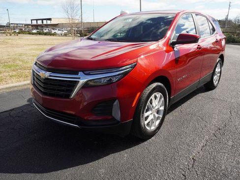 Used 2024 Chevrolet Equinox LT w/ LPO, Floor Liner Package image 7