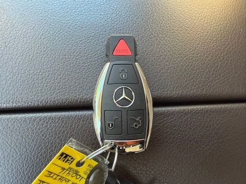 Used 2018 Mercedes-Benz GLE 350 4MATIC w/ Premium 1 Package image 37